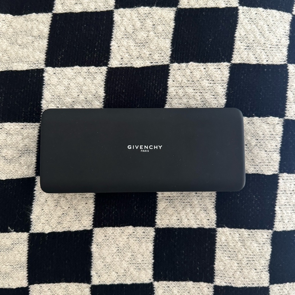 GIVENCHY SUNGLASSES BLACK